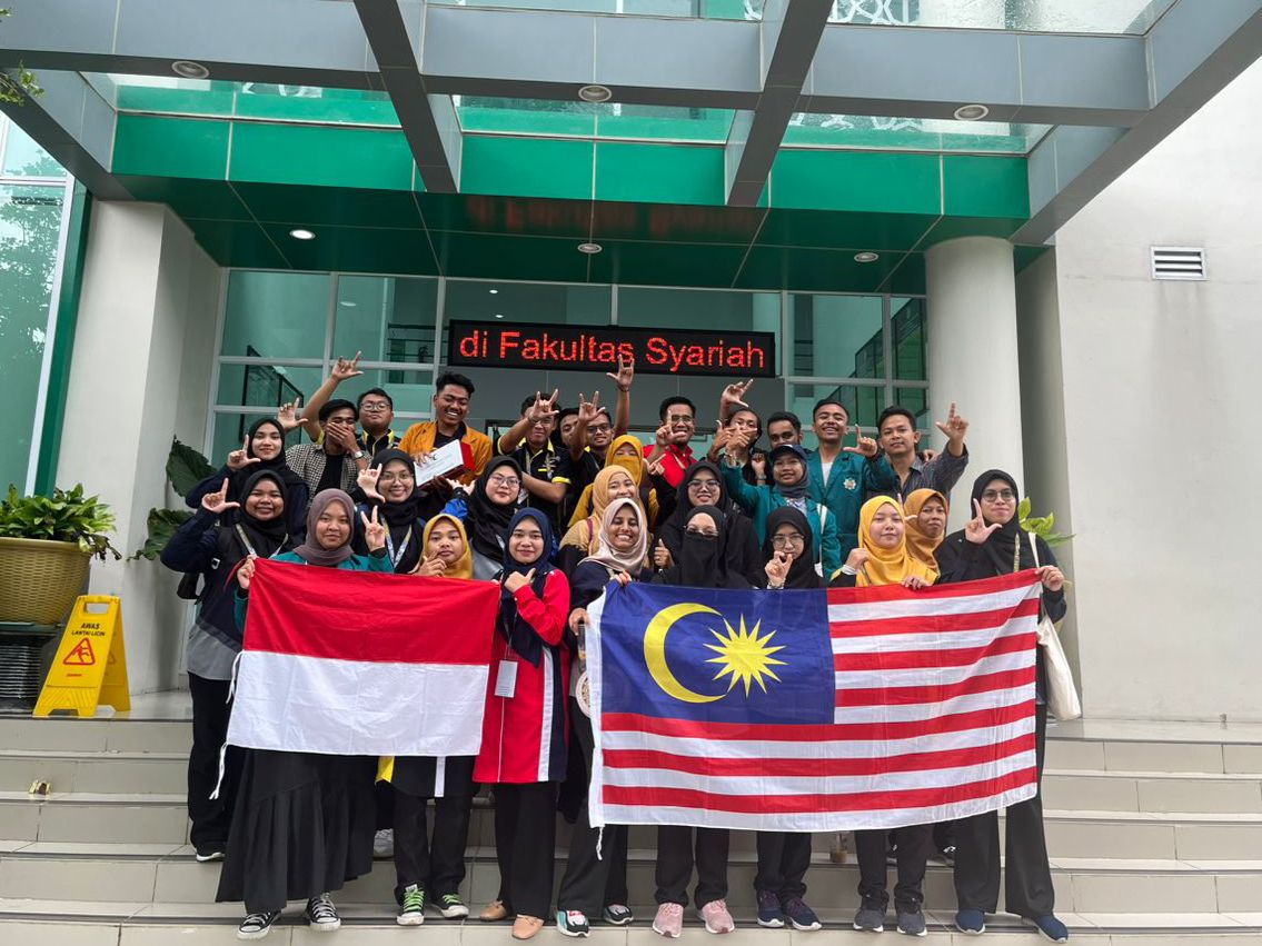 MAHASISWA FAKULTAS SYARIAH BERKOLABORASI DENGAN PERSIS UNISZA MALAYSIA DALAM MELAKUKAN PENGABDIAN KEPADA MASYARAKAT INTERNASIONAL