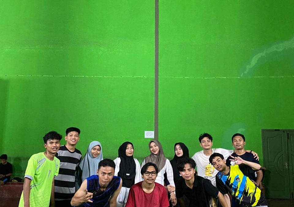 FUN BADMINTON MAHASISWA HUKUM KELUARGA ISLAM