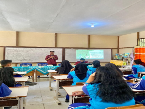 SEMINAR EDUKATIF KKP UIN MATARAM DAN KKL IAIN PONTIANAK  “KULIAH DULU ATAU NIKAH DULU ?”